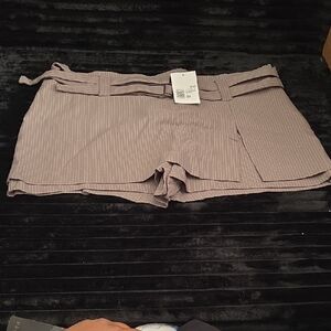 Forever 21 Beige Pinstripe Women's Skorts